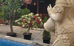 Uli Wood Villa, Jimbaran Bali - Near Gwk